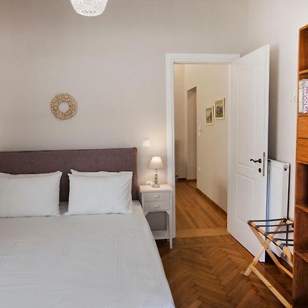 Bentzi Boutique Apartment 4 Athens Luaran gambar