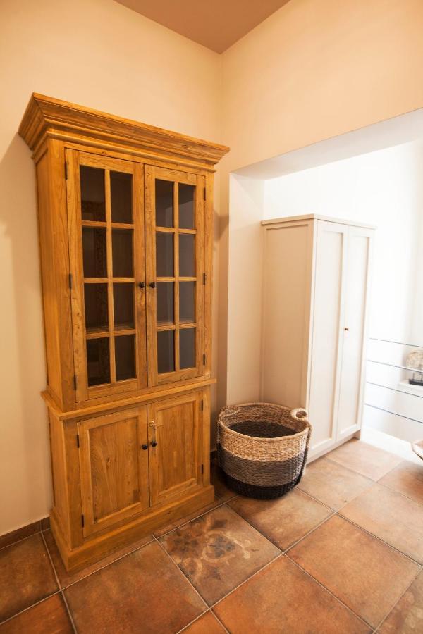 Bentzi Boutique Apartment 4 Athens Luaran gambar