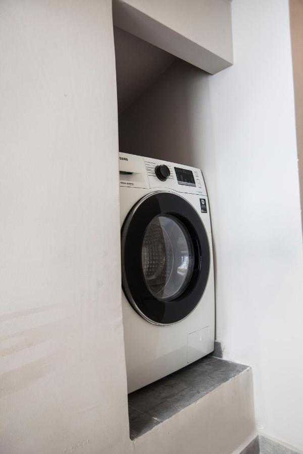 Bentzi Boutique Apartment 4 Athens Luaran gambar
